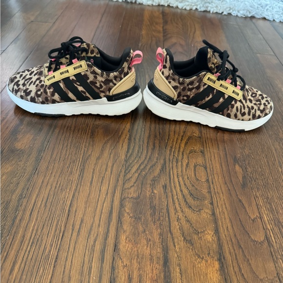 adidas Other - ADIDAS Sneakers Cheetah LEOPARD Little GIRL SIZE 1 RACER Cloudfoam girls gw7147